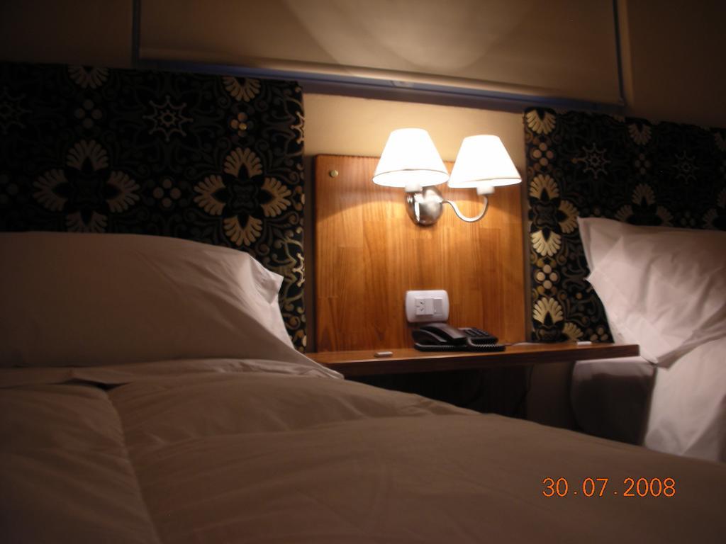Euskadi Hotel General Pico Room photo